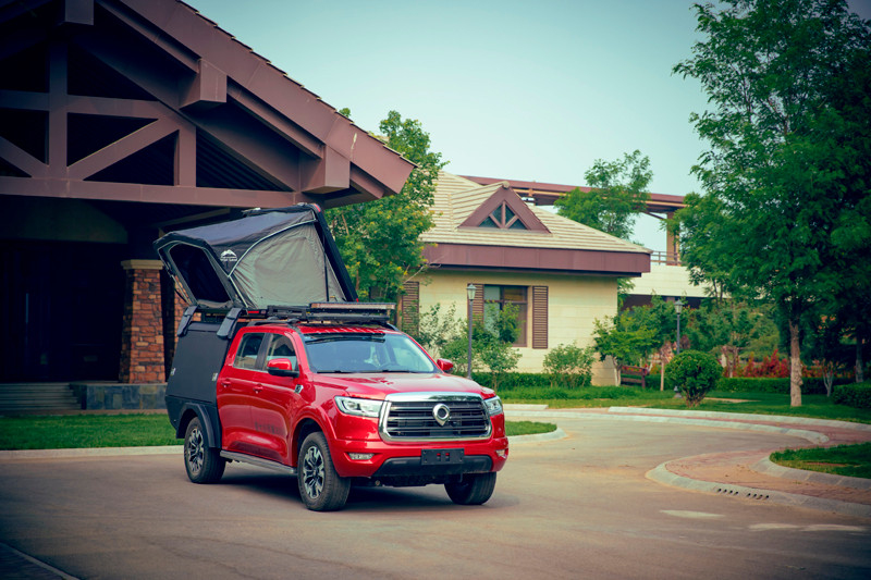 開著二炮去宿營什么感受？