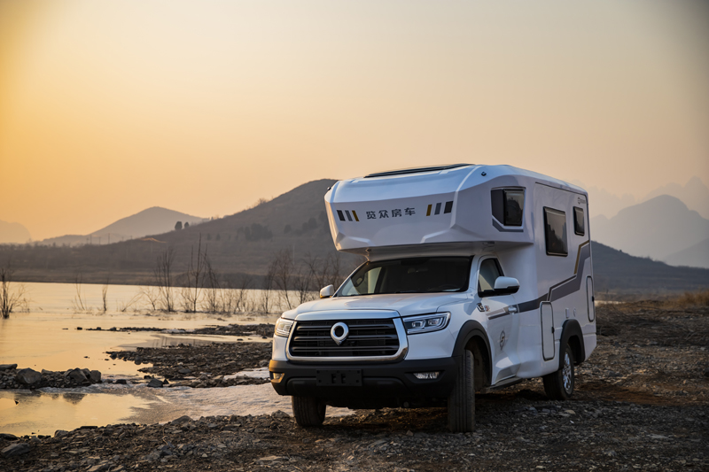 3月，北京房車展，看長(zhǎng)城炮房車