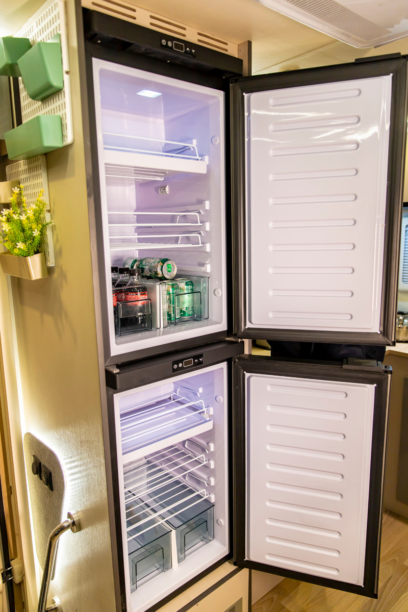 一室一廳大廚房,房車這款很舒適 一室一廳大廚房,房車這款很舒適