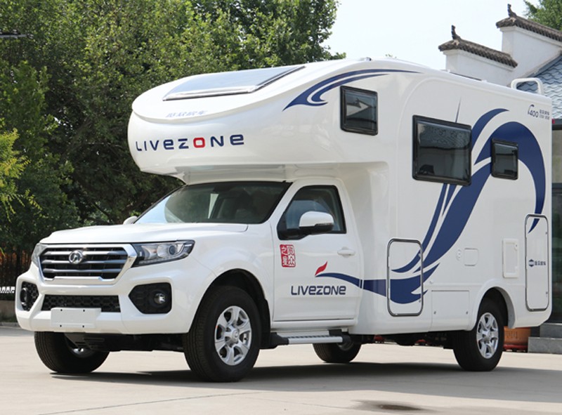 喜歡自駕游，不知道怎么選房車，看看這款四驅(qū)房車