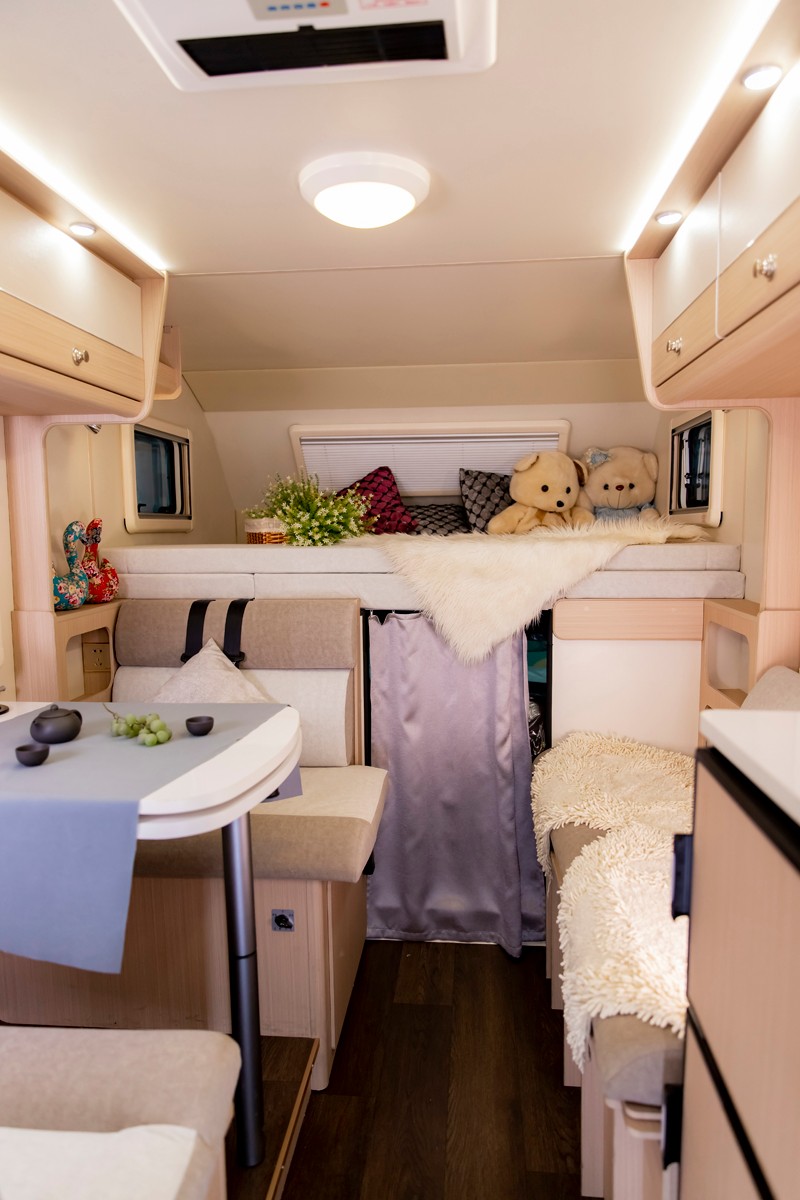 大床睡得才舒服，這款房車必須選