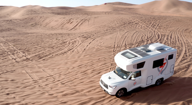 以自由為名，炮響阿拉善