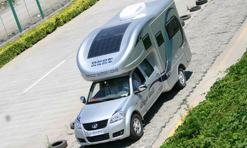 你沒看錯，歡迎來到2012年的房車世界！