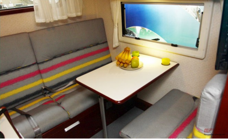 你沒看錯，歡迎來到2012年的房車世界！