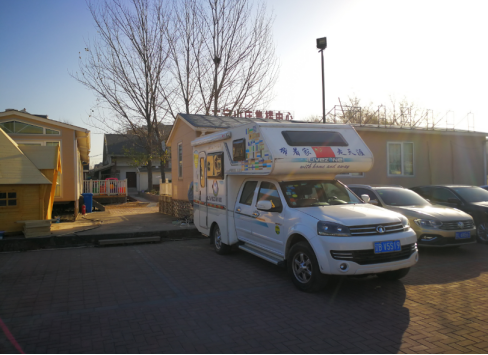 你沒看錯，歡迎來到2012年的房車世界！