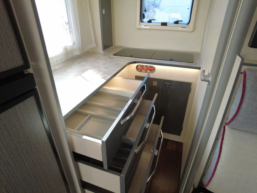 氣場全開！駱駝房車最強全明星陣容，齊了！