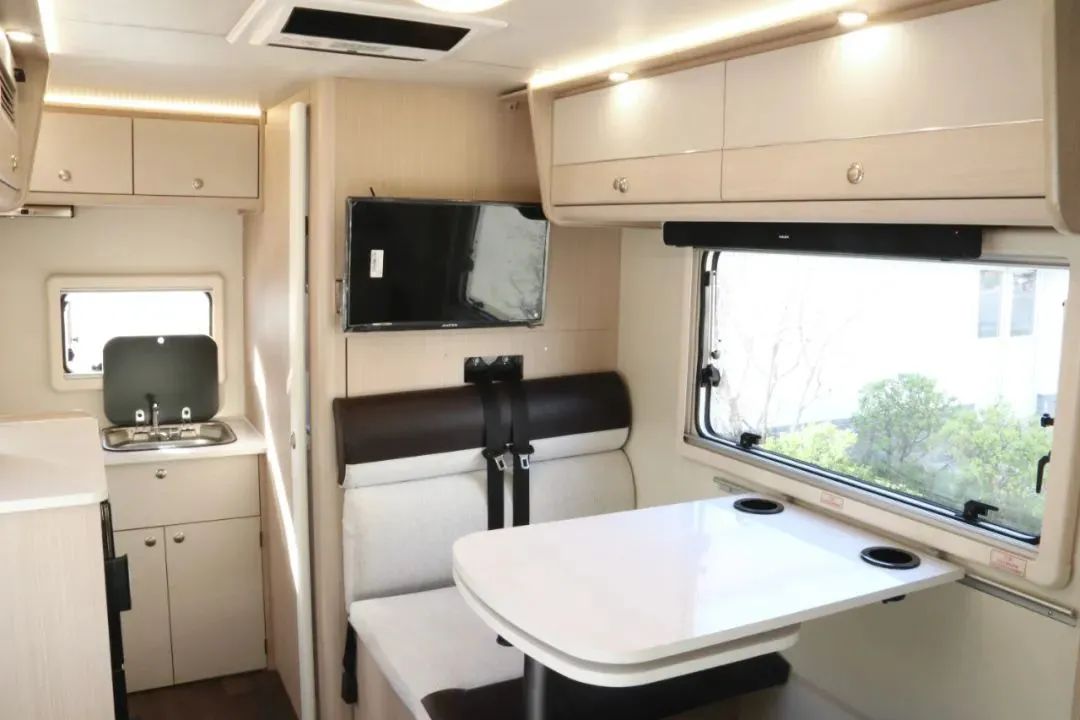 8月12日，相約武漢！顏值、動(dòng)力、空間都滿意的皮卡房車來了！