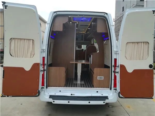 想買輛房車環游中國，該選B型還是C型？