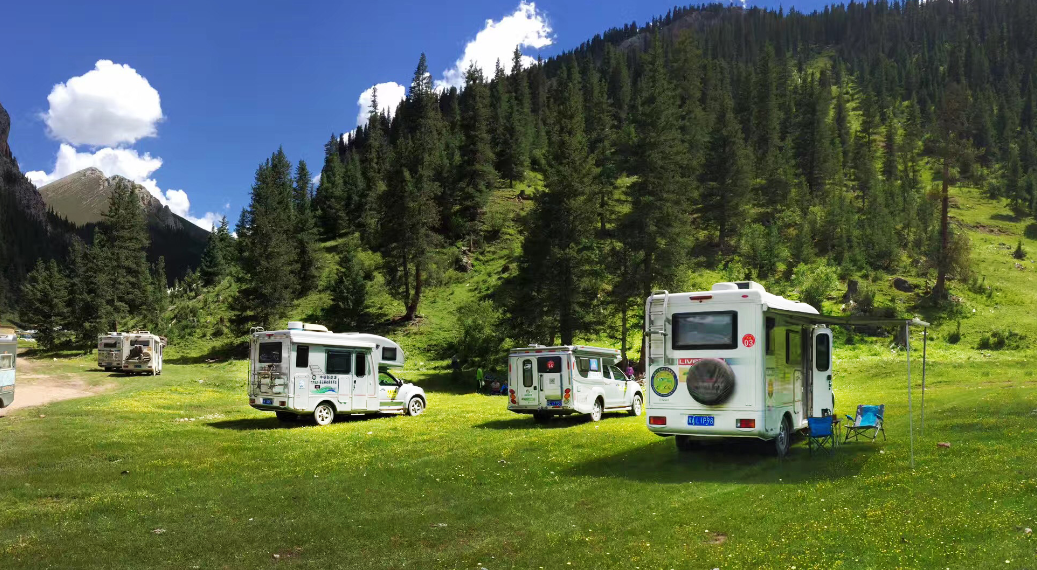 精致化露營“選手”，將吃住行融為一體，適合1~2人四季旅行