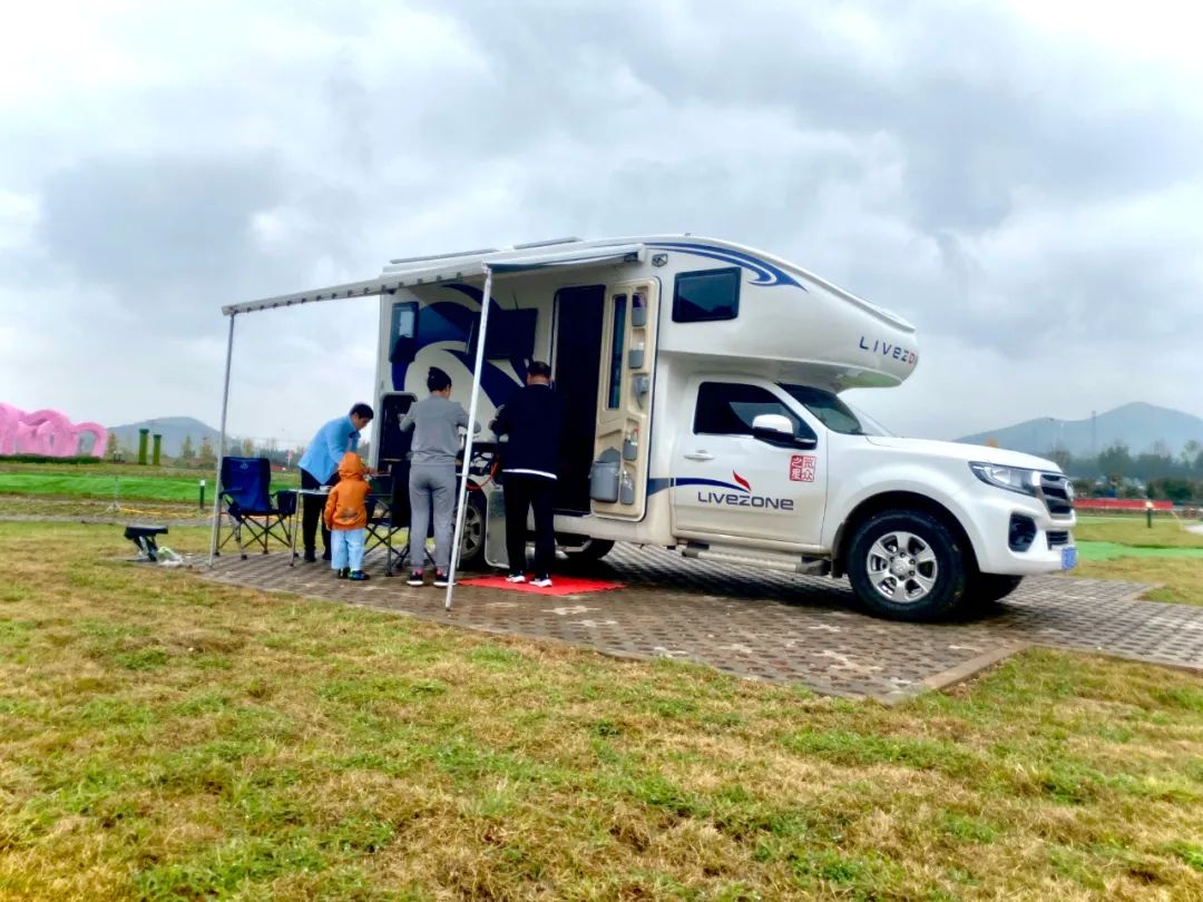 精致化露營“選手”，將吃住行融為一體，適合1~2人四季旅行