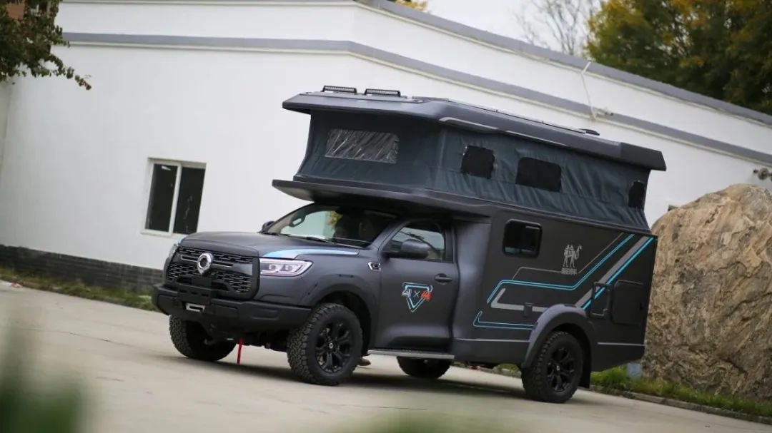 無懼限高，自由穿行，升頂炮讓您實(shí)現(xiàn)開著房車去越野！